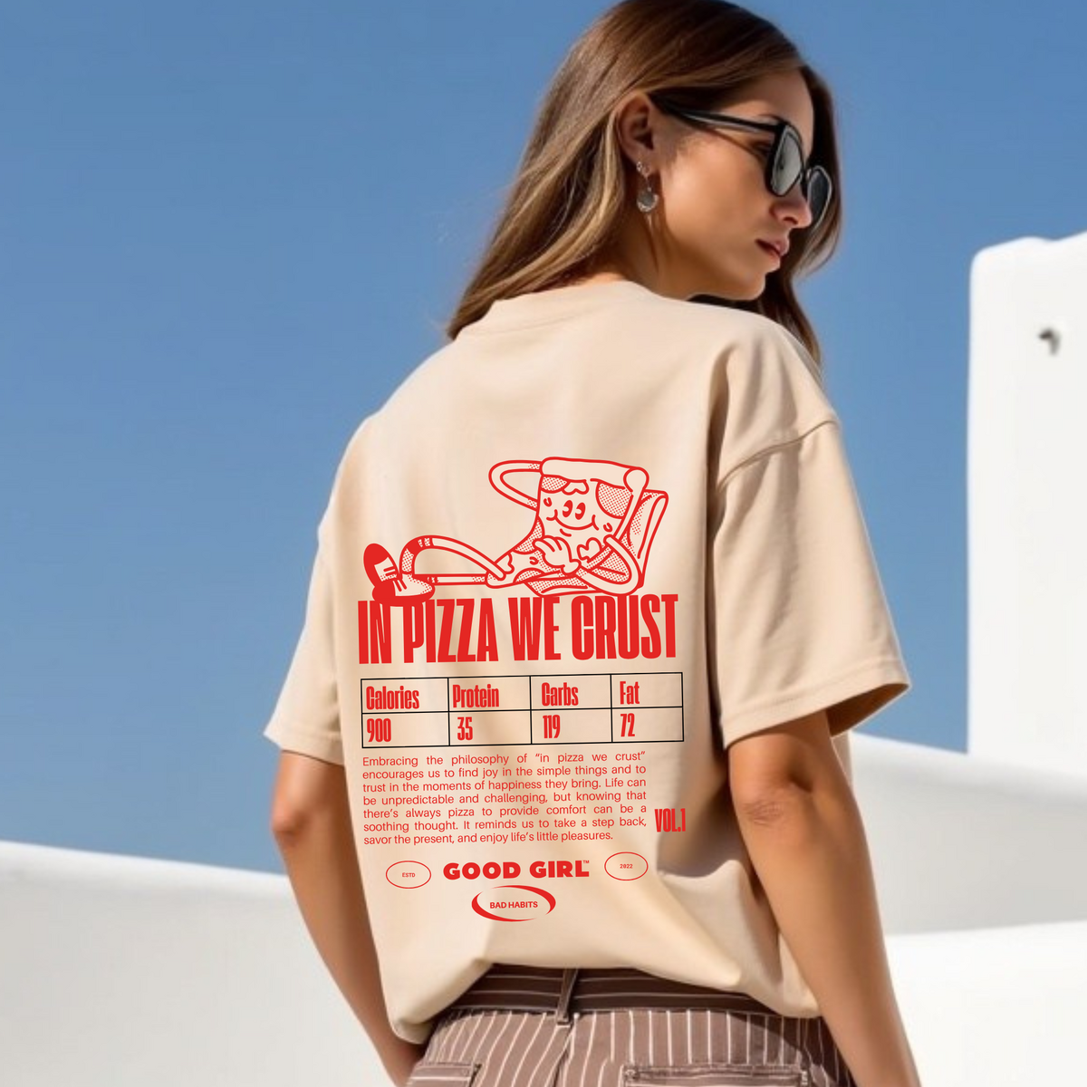 Oversized t-shirt "in pizza we korst"