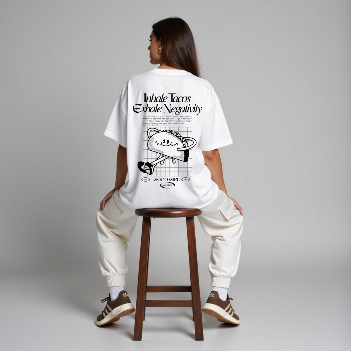 Oversized t -shirt "Inademt taco's - uitademen negativiteit"