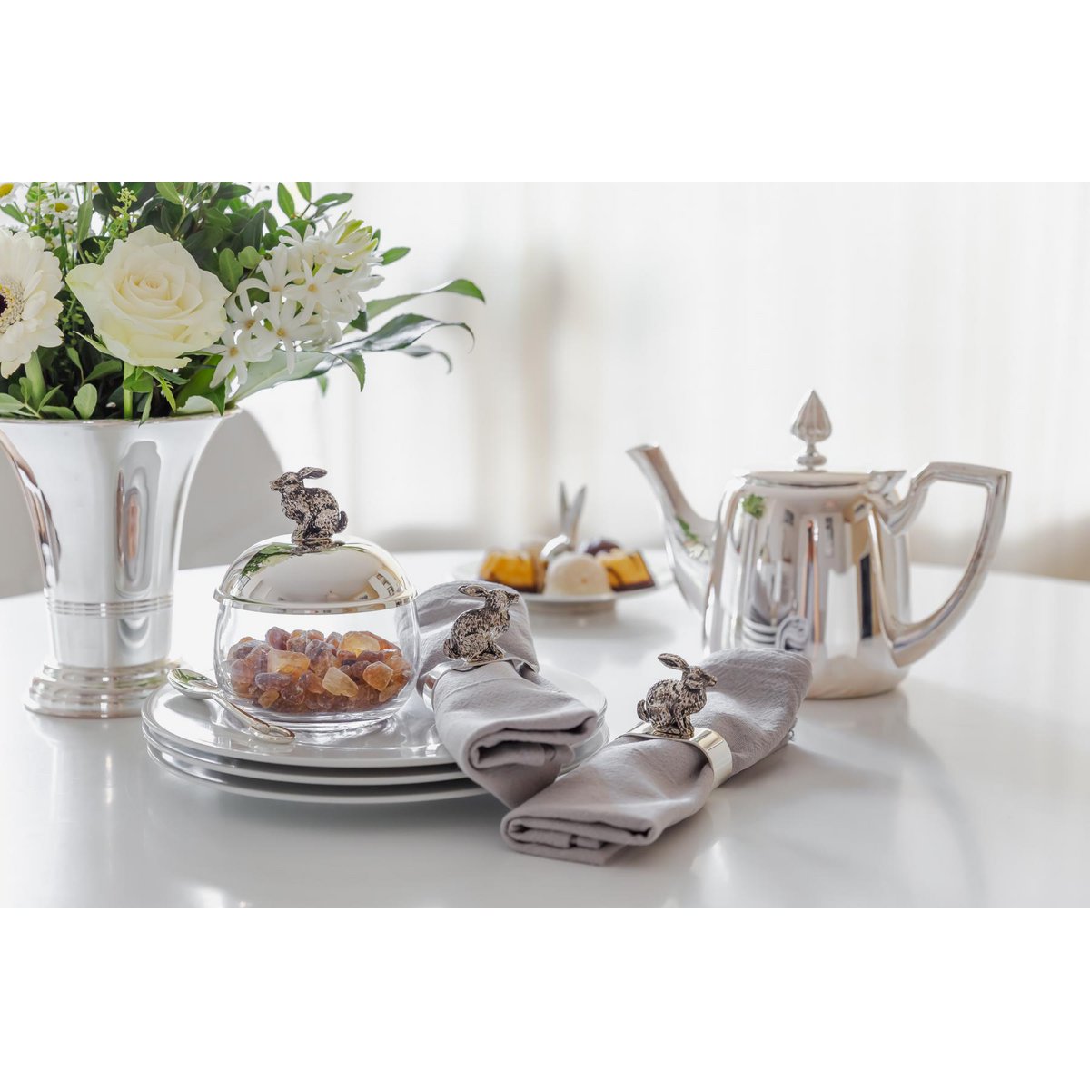 EDZARD Set van 2 servetringen, zittend konijn, edel verzilverd, lengte 5 cm