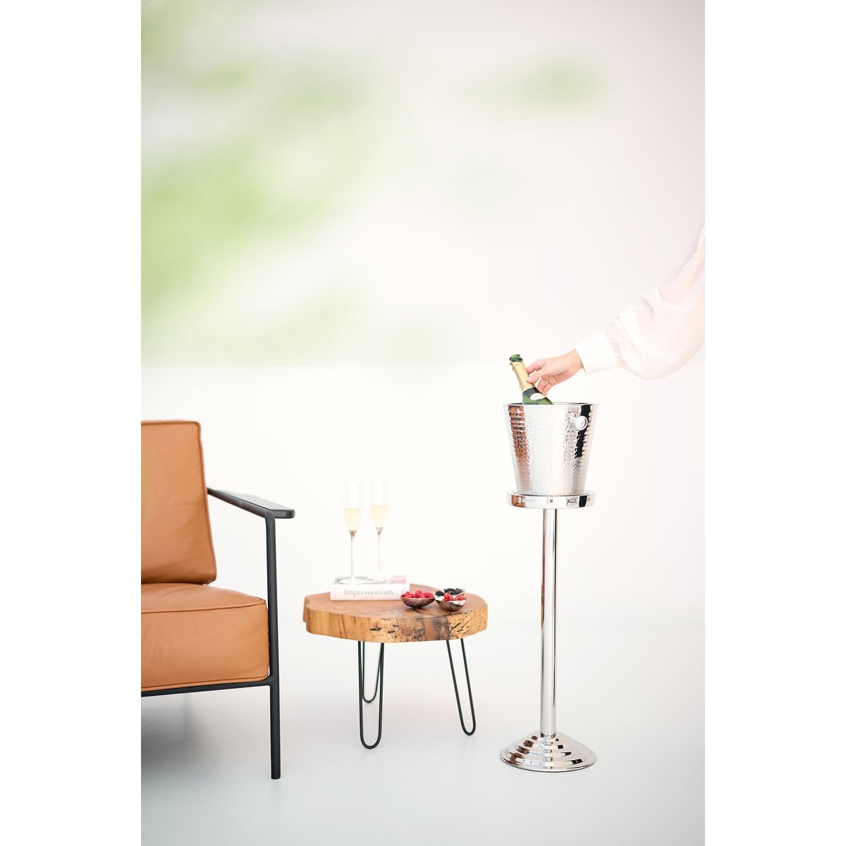 Champagnekoeler Valencia met standaard gehamerd H 83cm